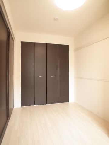 ベッドルーム