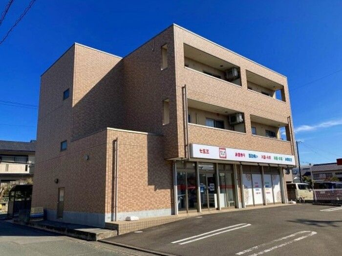 アベニュー初生の外観画像