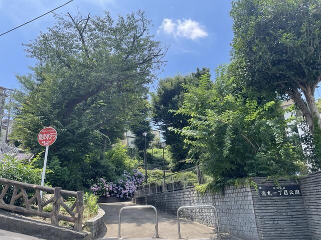 近くに施設あり