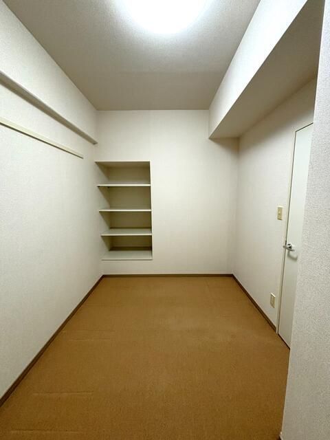 ベッドルーム