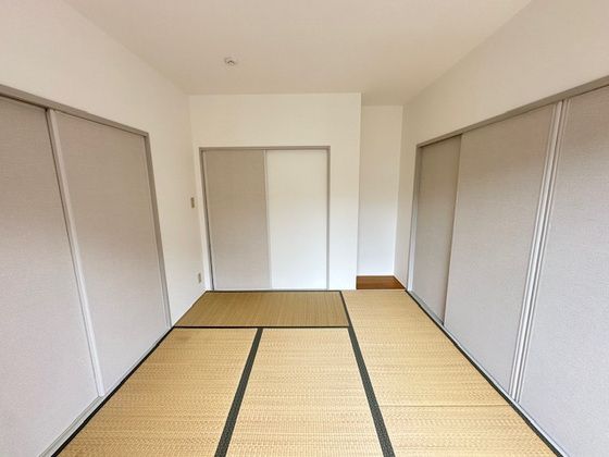 ベッドルーム