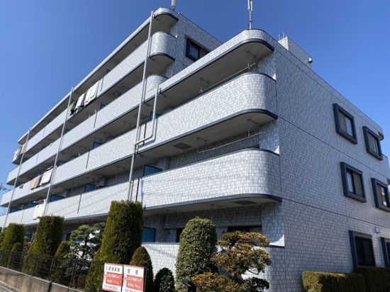 エレガンスシャトーの外観画像
