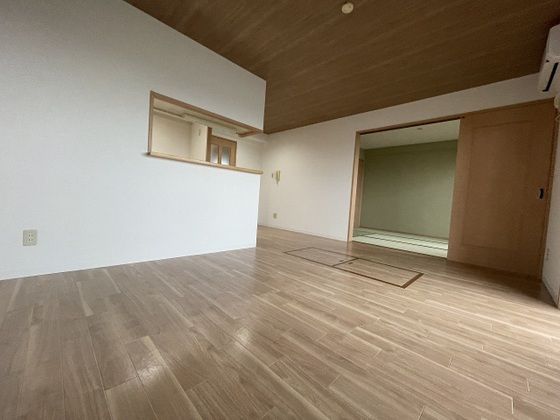 ベッドルーム