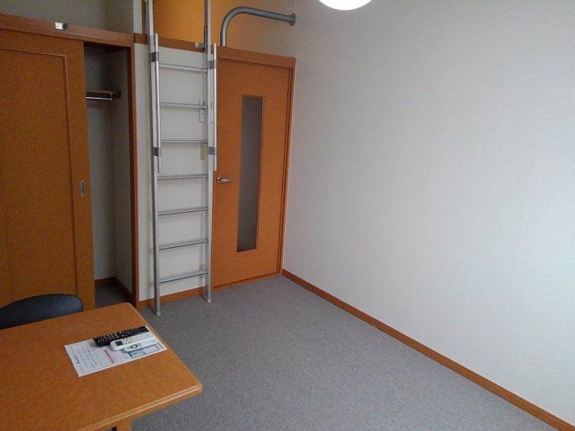 ベッドルーム