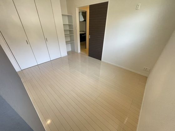 ベッドルーム