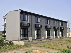 レオパレスさくらヒルズの外観画像