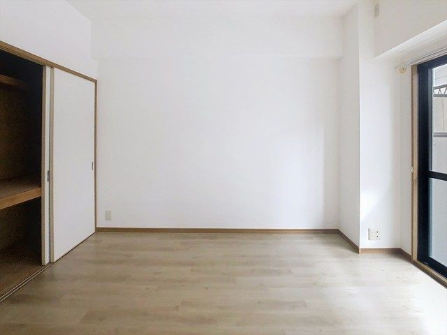 ベッドルーム