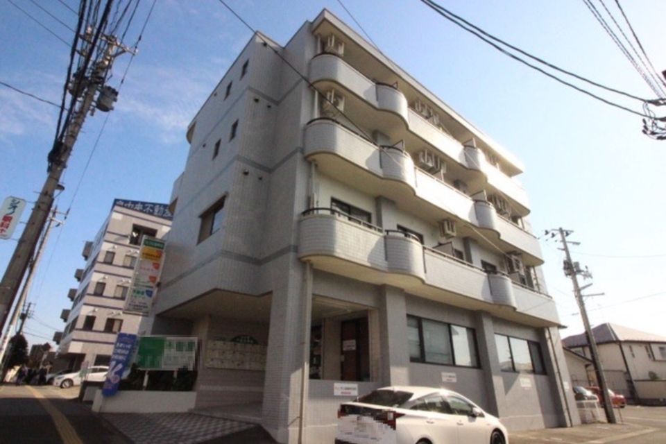 セプロ泉中央の外観画像