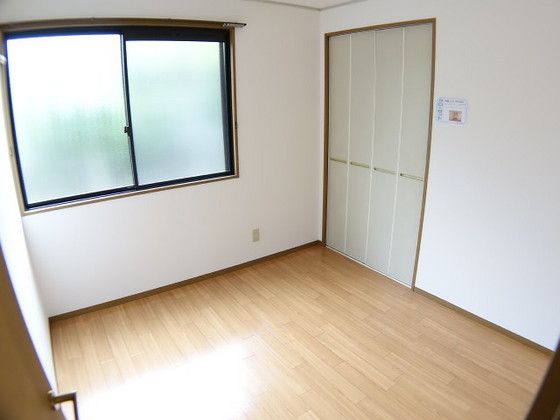 ベッドルーム