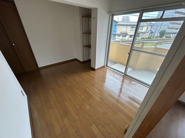 ベッドルーム