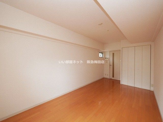 ベッドルーム