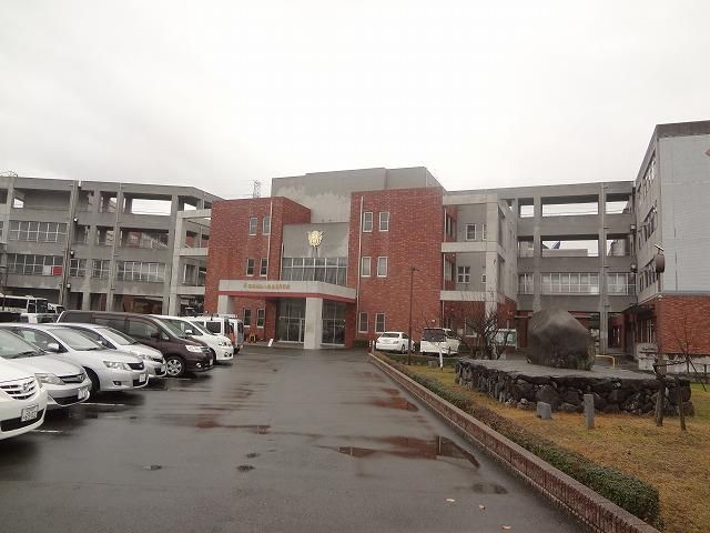 八幡南高校(1961m)
