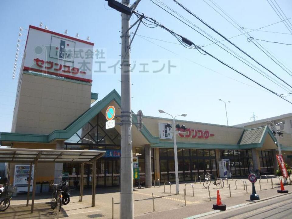 近くに施設あり