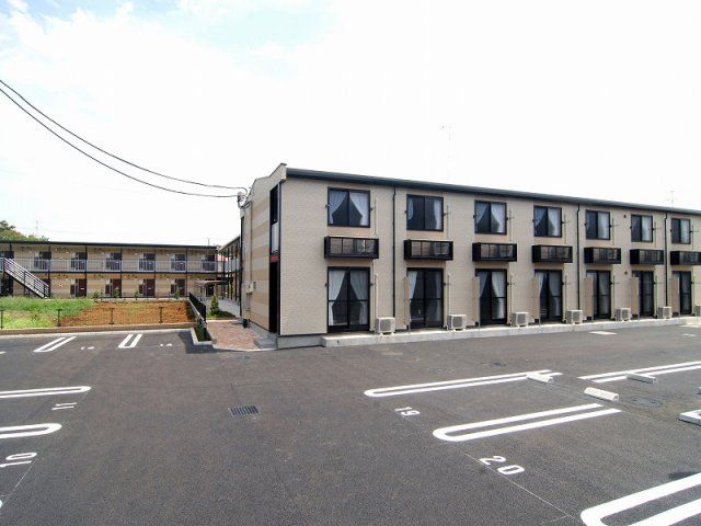 レオパレスサンサーラの外観画像