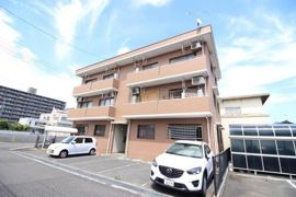マンション・オモテの外観画像