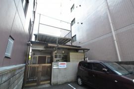 東白島町貸家の外観画像