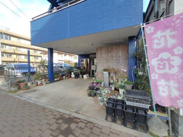 近くに施設あり