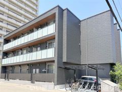 ロイヤルシャーメゾン栗林の外観画像
