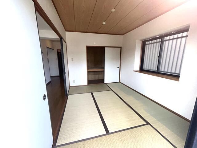 ベッドルーム