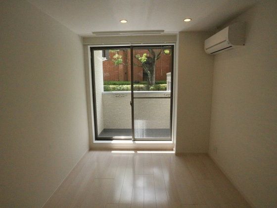 ベッドルーム