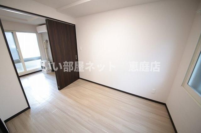 ベッドルーム
