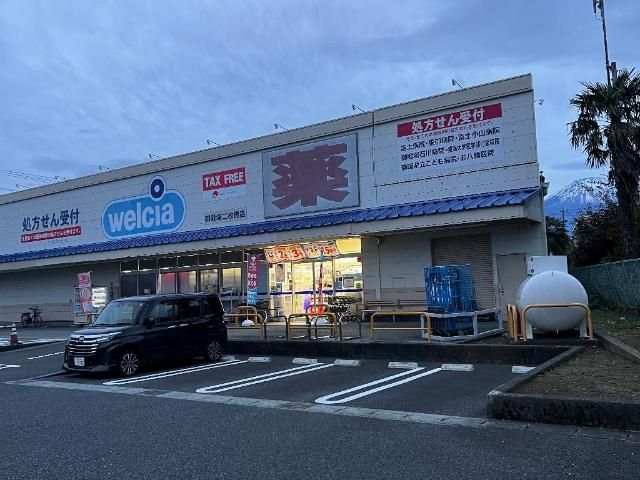 近くに施設あり