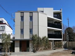 フレンシア学芸大学の外観画像