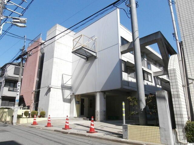 リ・モード南青山の外観画像