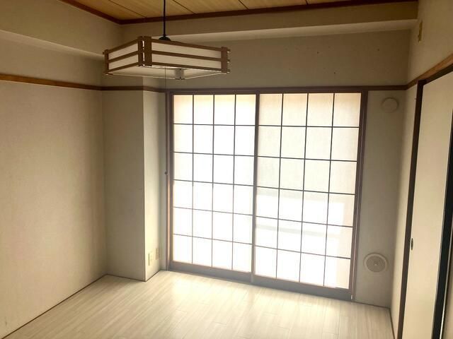 ベッドルーム