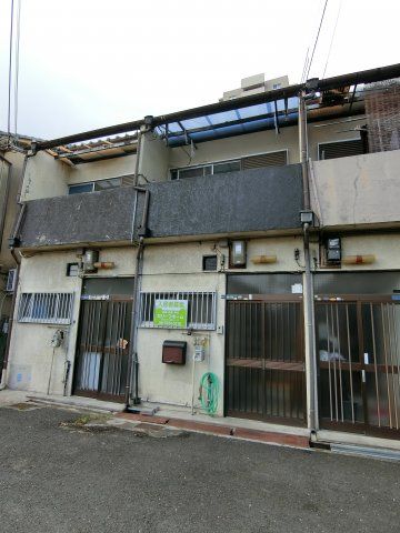 門真市御堂町テラスハウスの外観画像