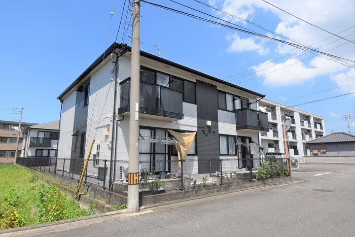エクセレンスファミール木太 B棟の外観画像