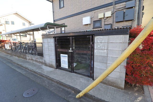 近くに施設あり