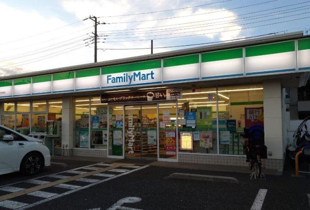 近くに施設あり