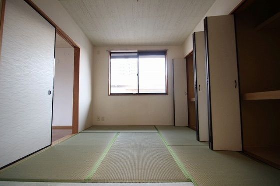 ベッドルーム