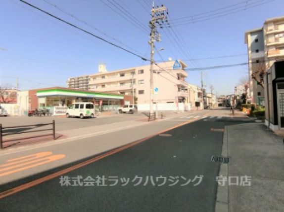 近くに施設あり