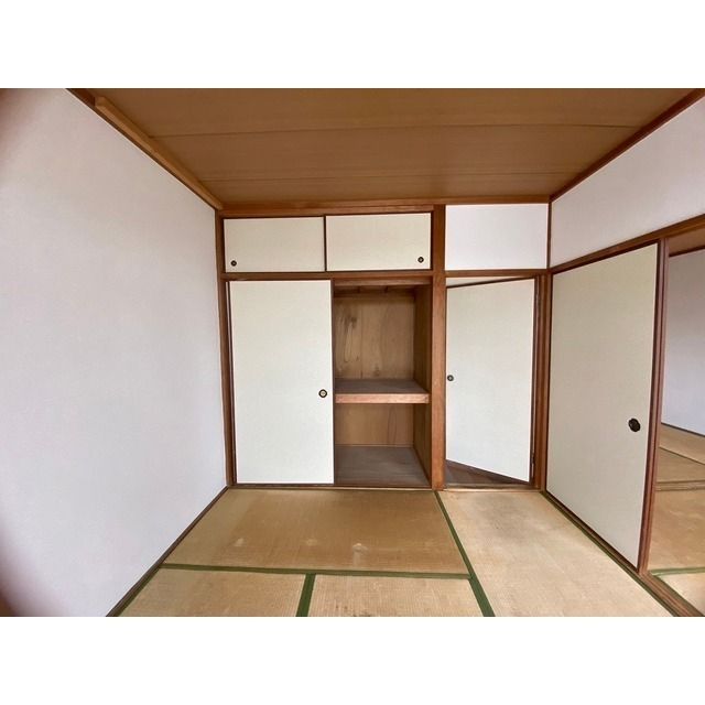 ベッドルーム