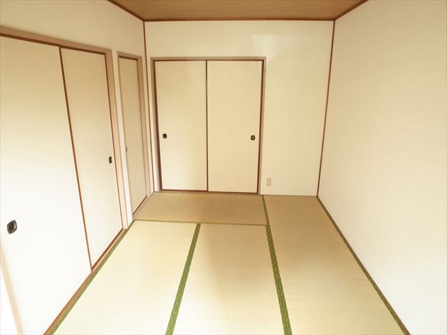 ベッドルーム