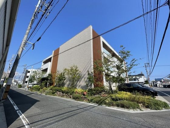 アズール庚午北の外観画像