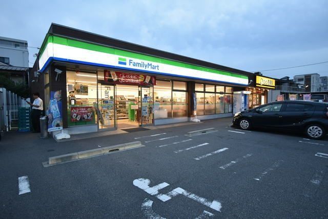 近くに施設あり