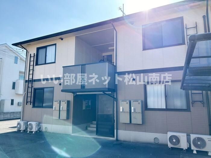 セジュール石井 B棟の外観画像