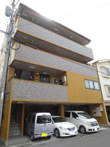 マンションラヴィの外観画像