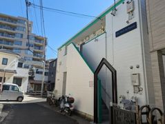 b’CASA井土ヶ谷Ⅱre－bornの外観画像