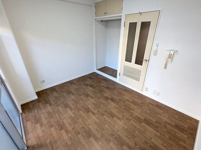 ベッドルーム