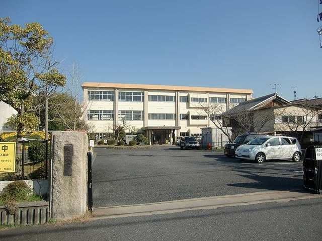 大宝小学校まで1416m