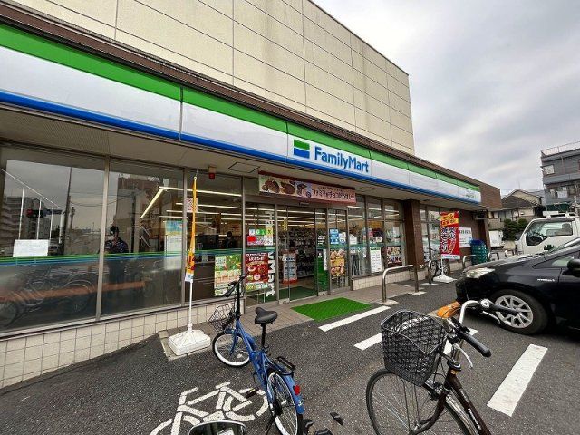 近くに施設あり