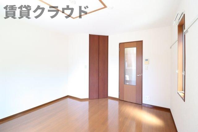 ベッドルーム