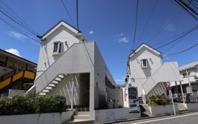 プラザドゥサビーネA棟の外観画像