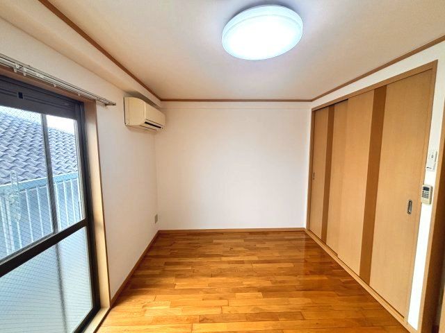 ベッドルーム