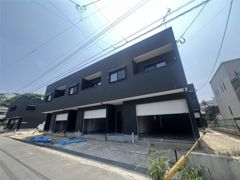 ラグナ・セカGarage03 B棟の外観画像