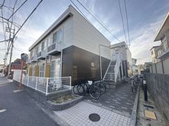 レオパレスひかりの外観画像